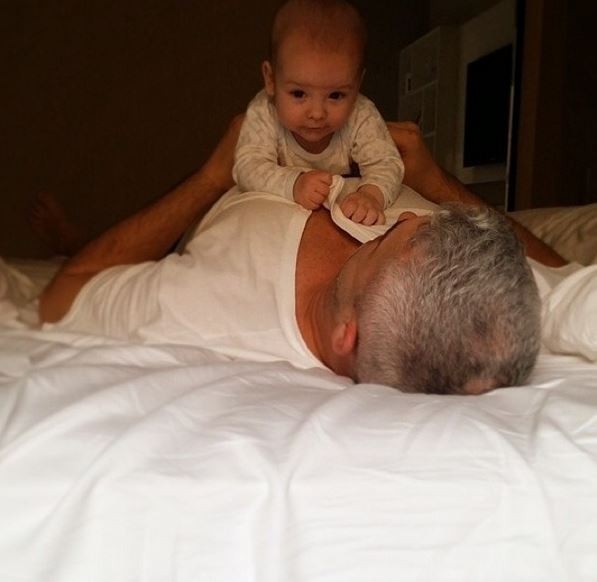 Alexandre com o filho (Foto: Reprodução/ Instagram)