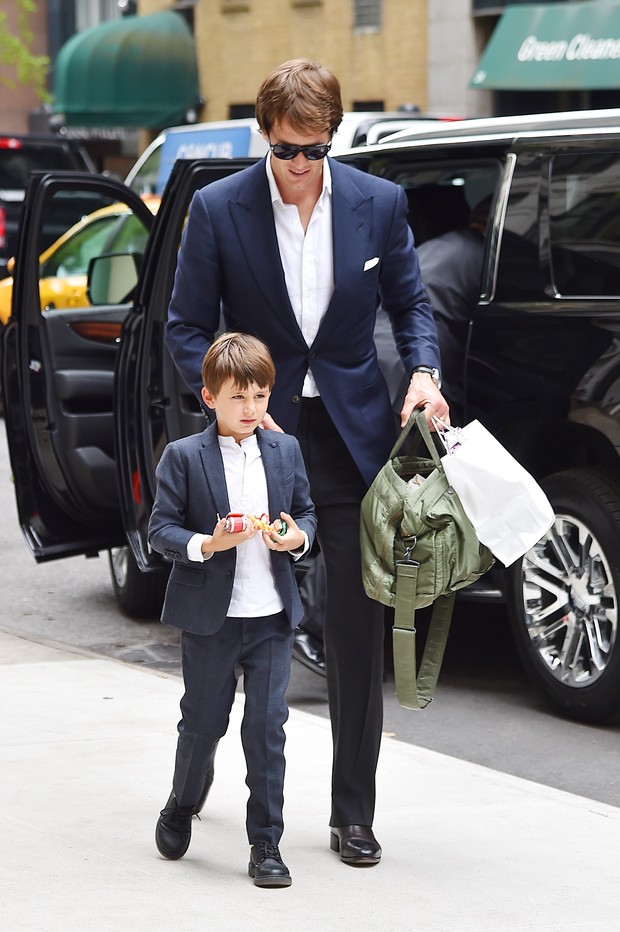Tom Brady com o filho  (Foto: AKM-GSI)
