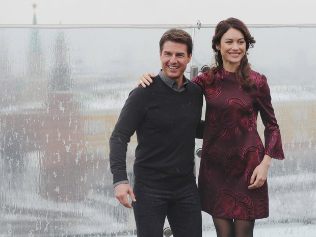 Olga Kurylenko e Tom Cruise divulgam o filme 'Oblivion' em Moscou, na Rússia (Foto: Gennadi Avramenko/ Epsilon/ Getty Images)