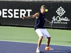 Justin Bieber joga tênis em evento beneficente nos Estados Unidos