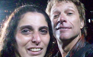 Jon Bon Jovi e Rosana Guedes (Foto: Reprodução/ Twitter)