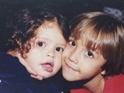 Danielle Favatto mostra foto da infância com o irmão, Romarinho