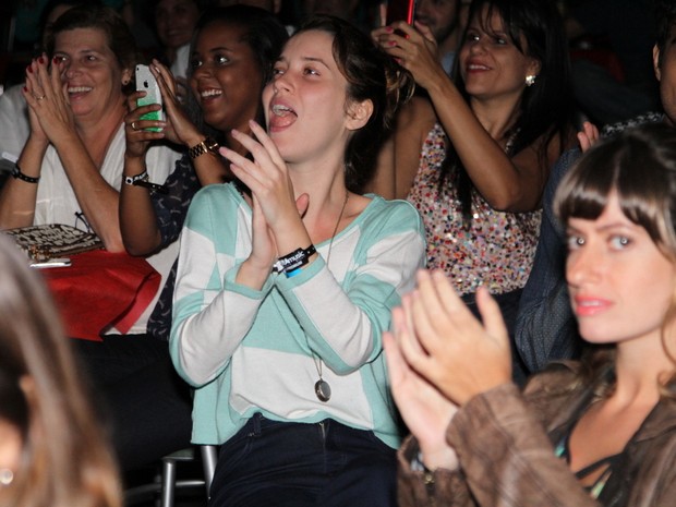 Nathalia Dill em show na Zona Oeste do Rio (Foto: Anderson Borde/ Ag. News)