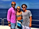 Tá rolando? Paris Hilton posa de novo com brasileiro em Ibiza