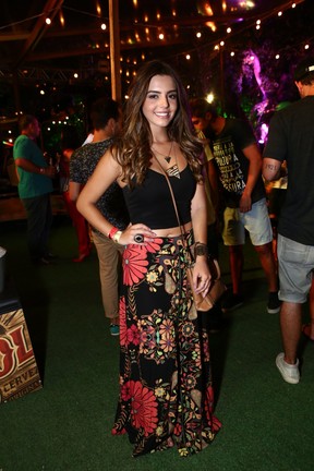Giovanna Lancellotti em festa na Zona Sul do Rio (Foto: Raphael Mesquita/ Divulgação)