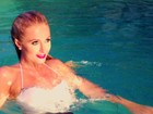 Paris Hilton capricha nas caras e bocas em sessão de fotos