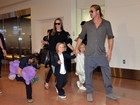 Angelina Jolie e Brad Pitt vão com os filhos ao Japão