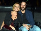 Adriana Esteves vai ao cinema com o marido, o ator Vladimir Brichta