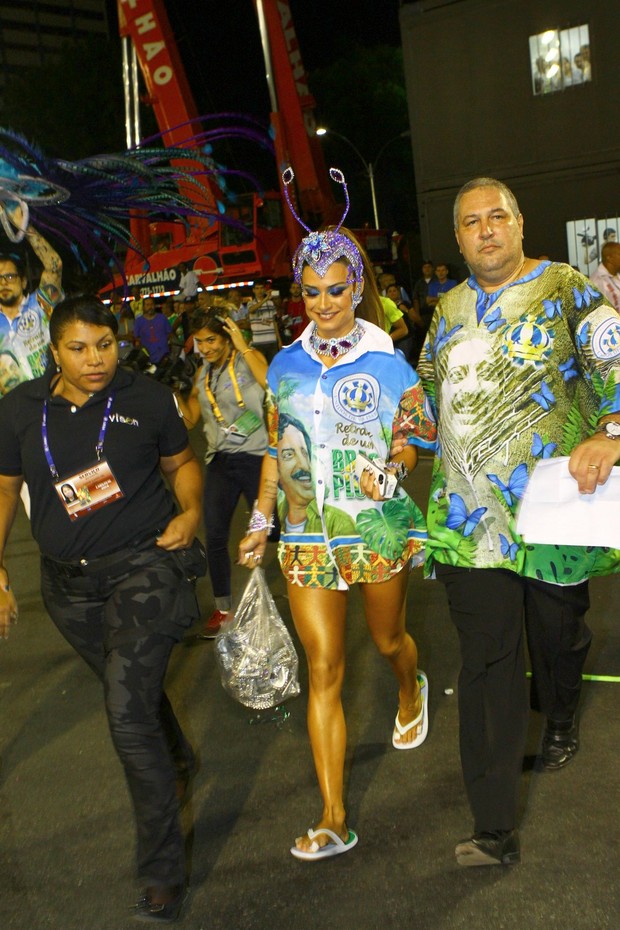Thaila Ayala no carnaval no Rio de Janeiro (Foto: Raphael Mesquita/ Foto Rio News)