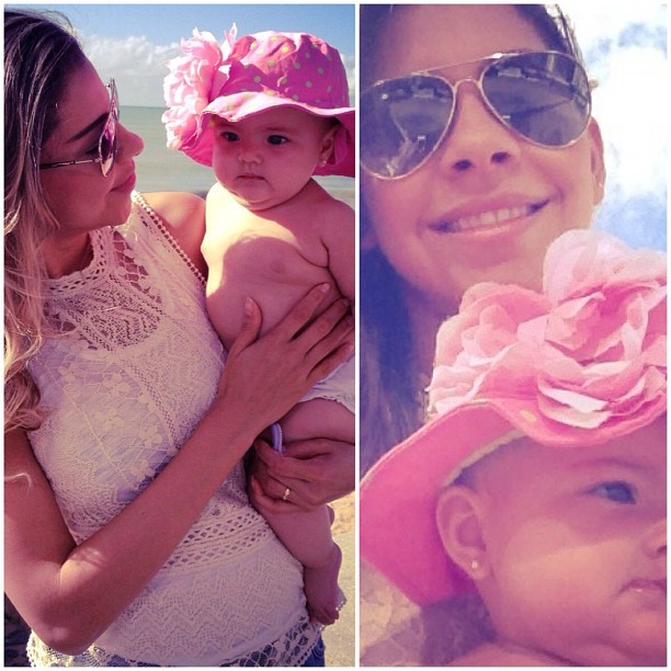 Ex-BBB Karla vai à praia com a filha, Carolina (Foto: Instagram)