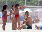 Ronaldo e Paula Morais aproveitam dia de calor para ir à praia