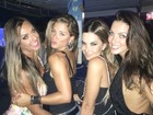 Angela Sousa posa com Nicole Bahls, Carla Prata e Robertha Portella