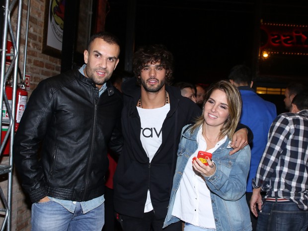Marlon Teixeira com amigos em show em São Paulo (Foto: Thiago Duran/ Ag. News)