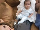 Kelly Key posa com o filho Artur: 'Largados no sofá'