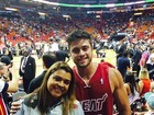 Preta Gil curte jogo de basquete com o noivo em Miami