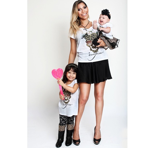 Karla, ex-bbb, com filha (Foto: Instagram / Reprodução)