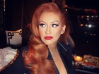 Christina Aguilera exibe novo visual em evento