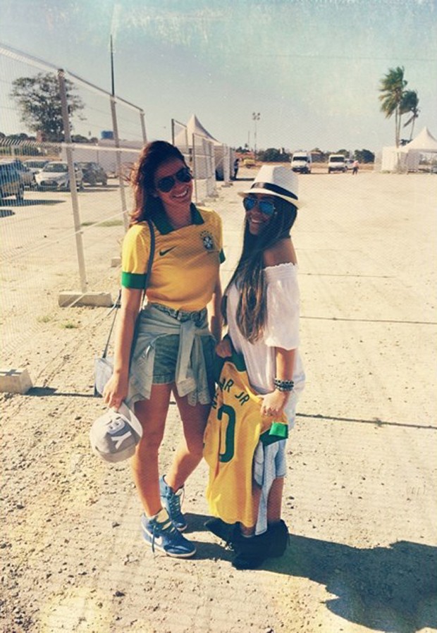 Bruna Marquezine e Rafaella Santos (Foto: Reprodução / Instagram)