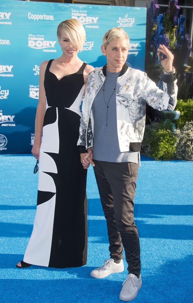 Portia de Rossi e Ellen DeGeneres em première de filme em Los Angeles, nos Estados Unidos (Foto: Valerie Macon/ AFP)