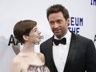 Anne Hathaway vai a homenagem a Hugh Jackman em Nova York