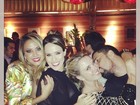 Alinne Rosa comemora aniversário com amigos famosos em São Paulo