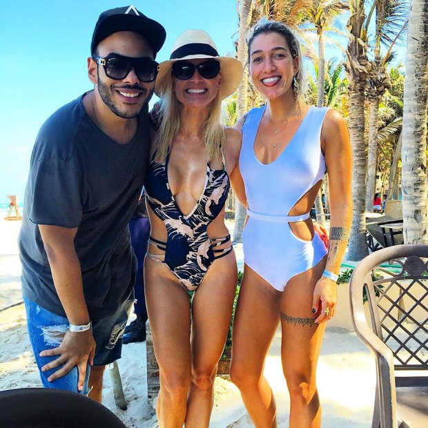 Hugo Gloss, Flavia Alessandra e Gabriela Pugliesi (Foto: Instagram / Reprodução)