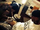 Mateus Verdelho faz tatuagem onde ficava rosto de Dani Bolina