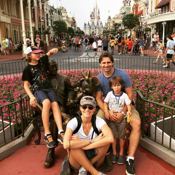 Murilo Rosa e Fernanda Tavares com os filhos (Foto: Reprodução/Instagram)