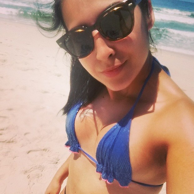 Priscila Pires de biquíni (Foto: Instagram)