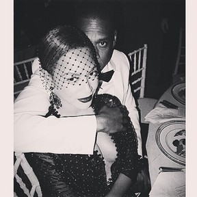 Beyoncé e Jay-Z no baile de gala do MET em Nova York, nos Estados Unidos (Foto: Instagram/ Reprodução)