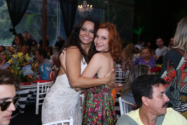 Viviane Araújo e Lorena Comparato (Foto: Anderson Borde / AgNews)