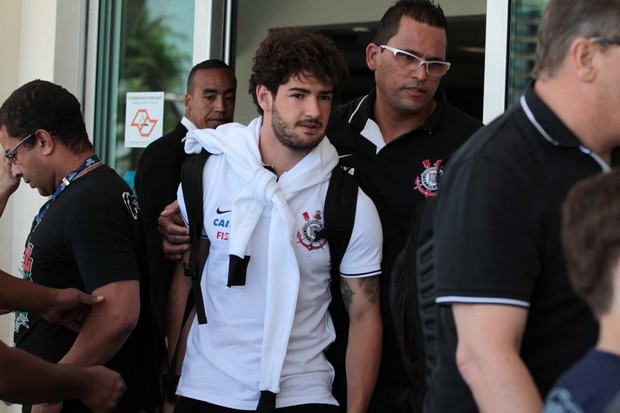 Alexandre Pato em SP (Foto: Orlando Oliveira/AgNews)