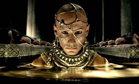 Rodrigo Santoro como o vilão Xerxes no filme 300 (Foto: Divulgação)