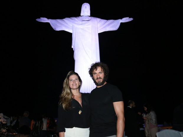 Paulo Rocha e Juliana Pereira em show na Zona Sul do Rio (Foto: Roberto Filho/ Brazil News)