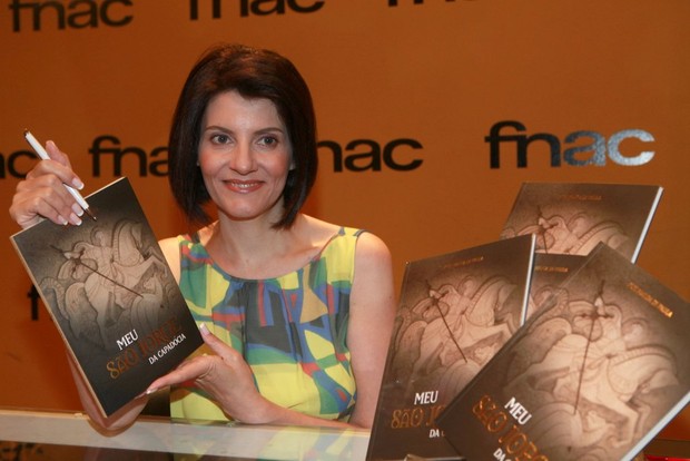 Malga Di Paula lança livro (Foto: Isac Luz / Ego)
