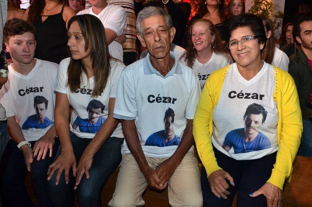 Família de Cézar Lima na final do Big Brother Brasil 15 (Foto: Roberto Teixeira/ EGO)