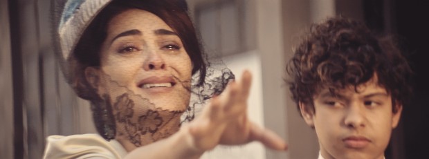 Juliana Paes como Zana em Dois Irmãos (Foto: Globo)