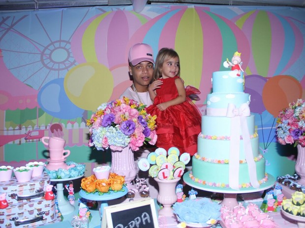 MC Duduzinho comemora o aniversário da filha mais velha, Lara Princess, em uma casa de festas em Vargem Grande, Zona Oeste do Rio (Foto: Henrique Souza/ CI Produções/ Divulgação)