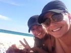 Michel Teló e Thais Fersoza curtem praia: 'Ô coisa boa'