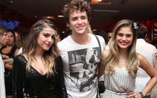 Monique Alfradique,Gil Coelho e Jessica Alves (Foto: Cleomir Tavares/ Divulgação)