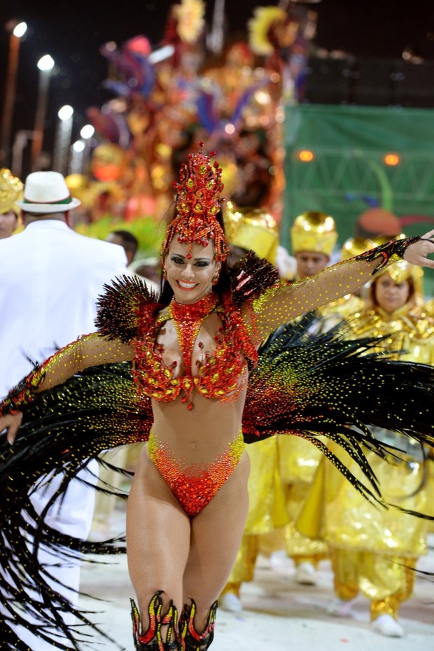 Viviane Araújo, no carnaval em San Luis, Argentina (Foto: Diego Mendes / Divulgação)