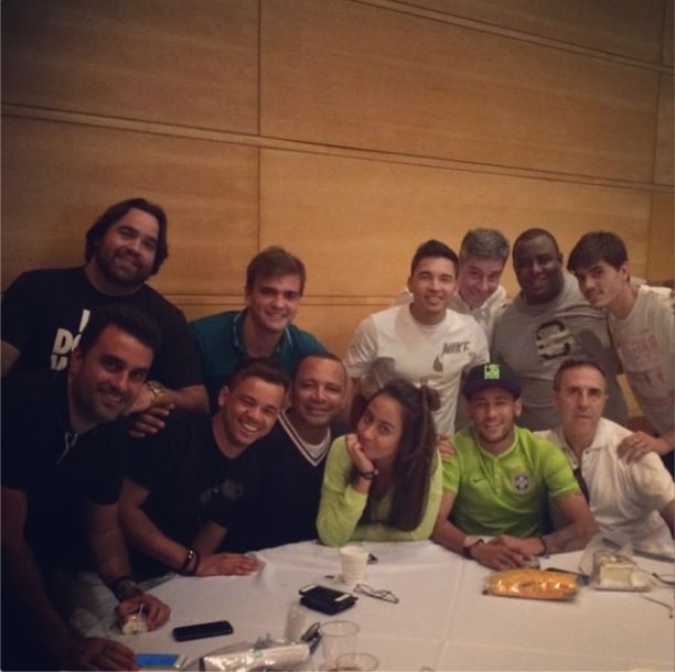 Neymar e família (Foto: Reprodução/Instagram)