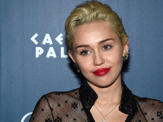 Miley Cyrus em boate em Las Vegas, nos Estados Unidos (Foto: Ethan Miller/ Getty Images/ AFP)