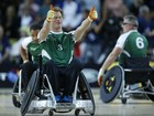 Príncipe Harry participa de jogo de rugby em cadeira de rodas