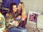Ticiane Pinheiro paparica filha de Fernanda Motta: 'Amei'