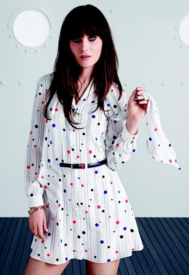 Zooey Deschanel em campanha da Tommy Hilfiger (Foto: Divulgação)