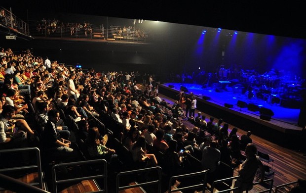 Plateia lotada no show de Gil e Stevie Wonder, no Rio (Foto: Roberto Teixeira/EGO)