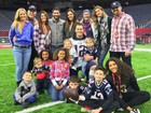Tom Brady posta foto com Gisele Bündchen e filha após Super Bowl