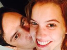 Sergio Guizé beija Nathalia Dill em foto e se declara: 'Parabéns, meu amor'