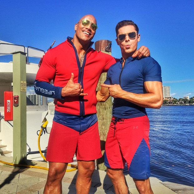 Zac Efron e Dwayne Johnson (Foto: Reprodução/Instagram)